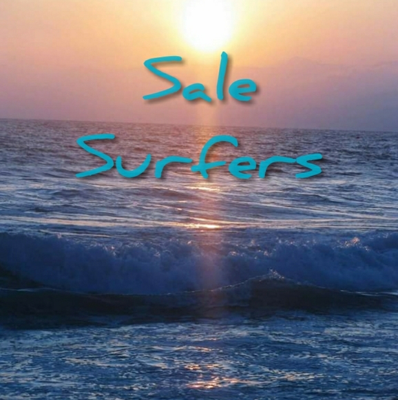 Meet your Posher, Essie - Picture 1 of 1